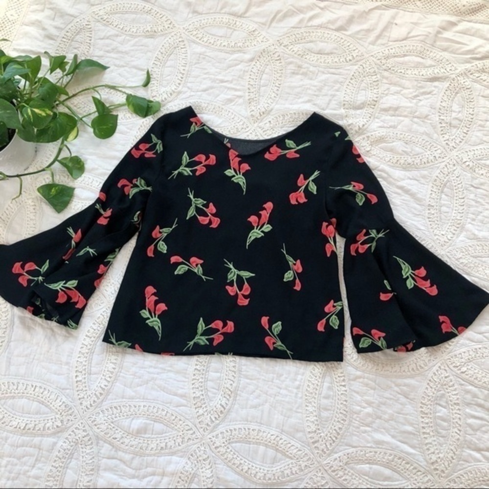 Carmen Marc Valvo Black Floral Bell-Sleeve Blouse with Red and Green Print - Picture 4 of 12